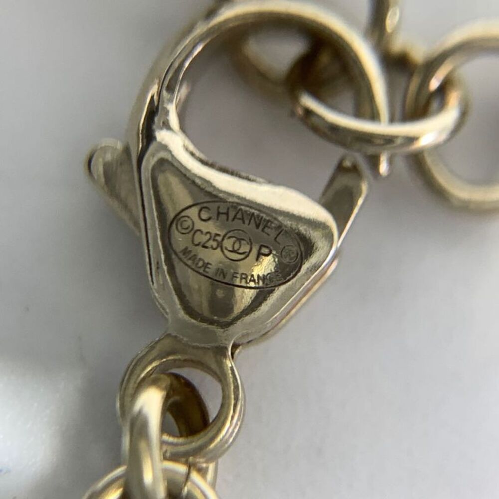 Chanel CC Heart Rhinestone Necklace - Picture 5 of 6